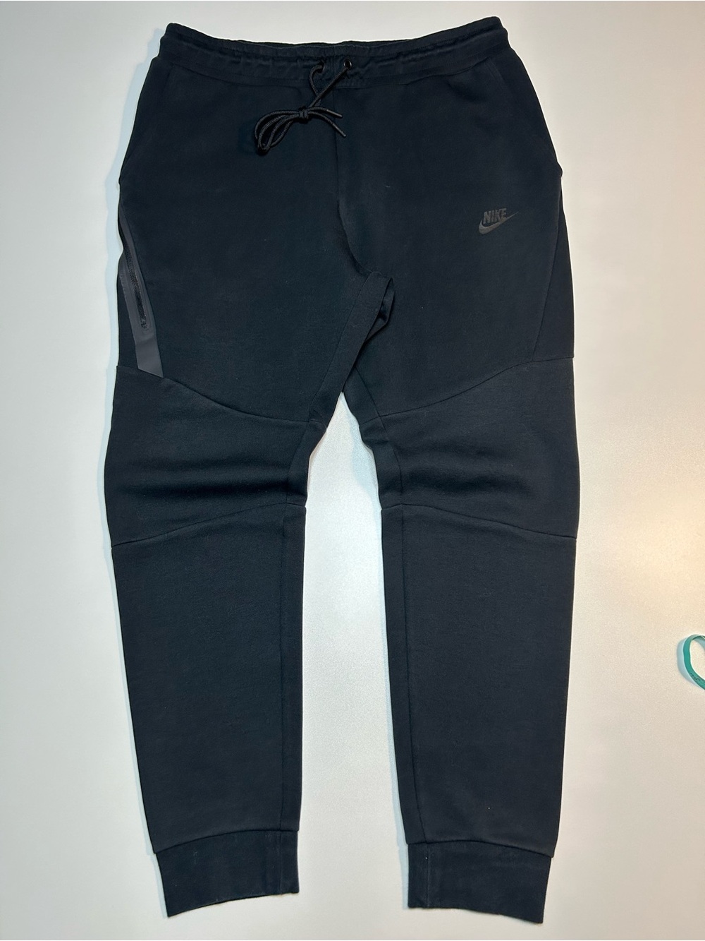 Nike Tech Fleece Men's Slim Tapered Joggers Sweatpants All Black
